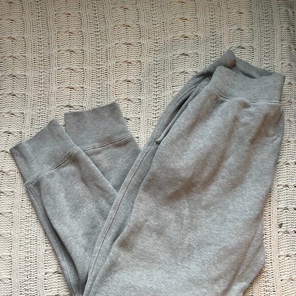 Champion Reverse Weave Jogger - Picture 10 of 10